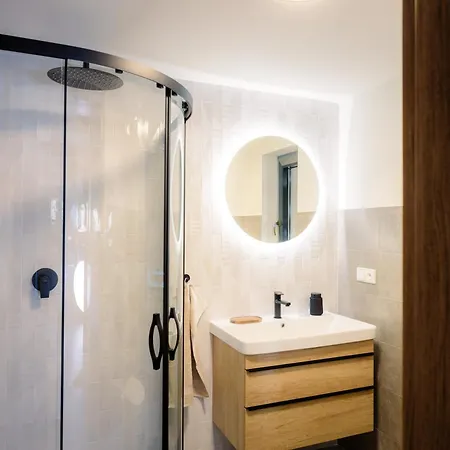 Apartment Pod Tramy Kunratice (Usti nad Labem)